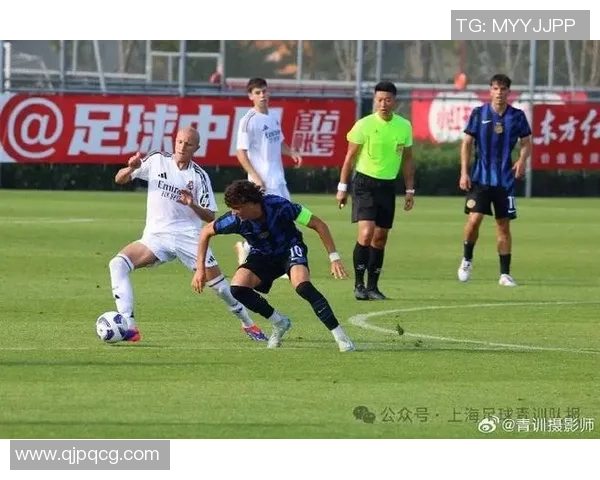 北京足球队荣登足球灵活性排行榜第六名展现出色竞技水平与团队配合能力